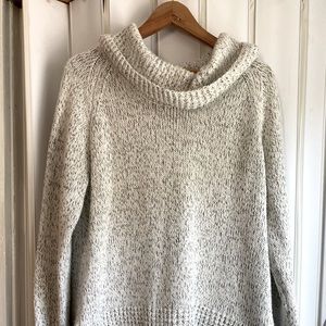 Dkny women’s sweater sz XL EUC
